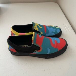 Vans Colorful Camo Slip-On Shoes 7 WOMEN 5.5 MEN